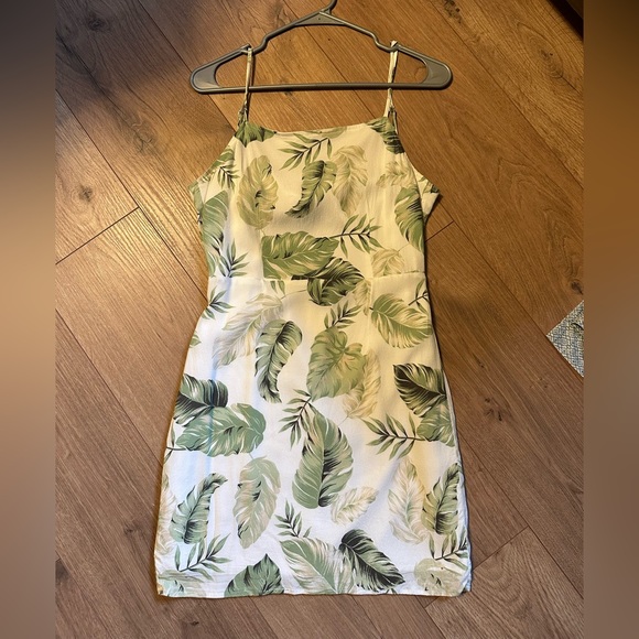 Dynamite Tie-back mini dress - Picture 1 of 5